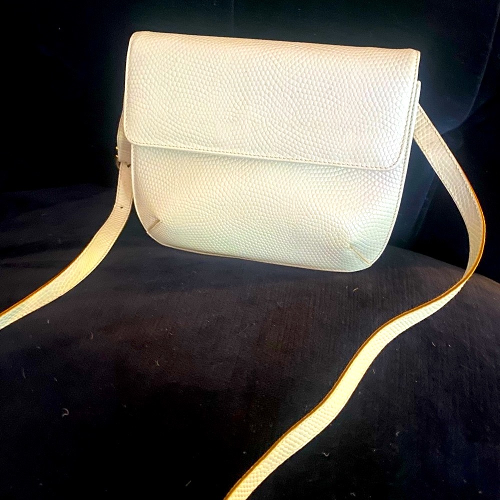 Salvatore Ferragamo white cream Lizard Skin hardware Crossbody Bag Vintage purse